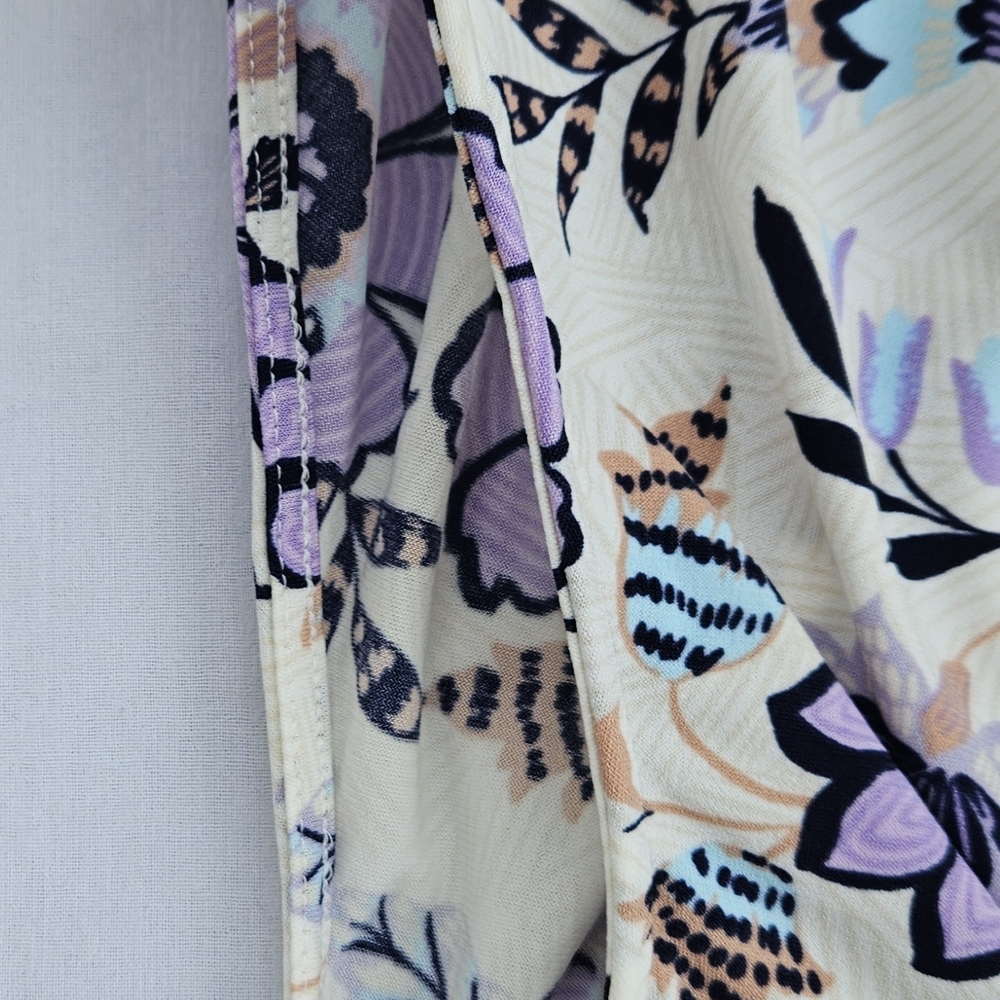 Lane Bryant Floral Blouse Cream Purple Ruffle Sleeve V-Neck Plus Size NWT, 34/36 - Picture 5 of 14